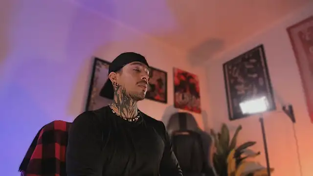 TigerStripes1  online show from April 2026 11:05:01 AM