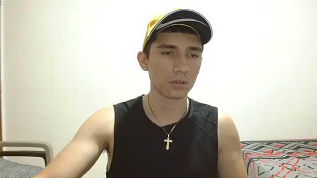 Snapshot of ChicoMaloFfF chatting on May 2026 01:36:01 AM ChicoMaloFfF online show from May 2026 01:36:01 AM