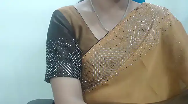 Snapshot of Lovely_Siri_23 chatting on January 2025 07:35:02 AM Lovely Siri 23 online show from January 2025 07:35:02 AM