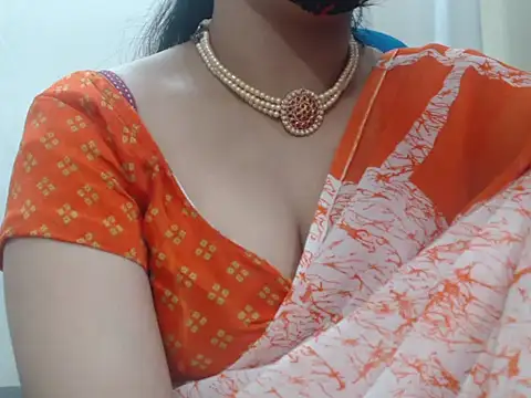 Lovely Siri 23 online show from December 2025 06:34:02 PM