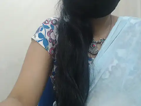 Snapshot of Lovely_Siri_23 chatting on May 2026 03:55:02 AM Lovely Siri 23 online show from May 2026 03:55:02 AM