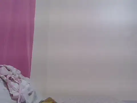 sweet-fancy online show from March 2025 06:18:01 PM