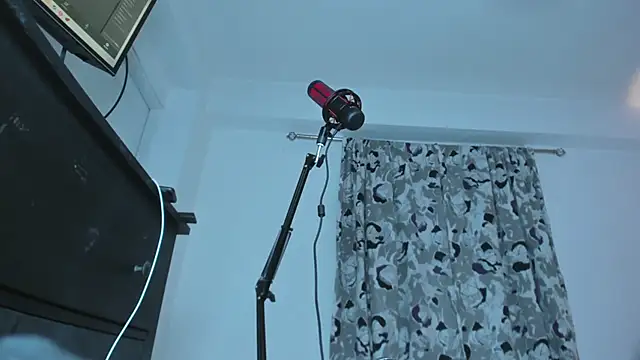 eileen pinkman online show from November 2025 02:44:01 AM