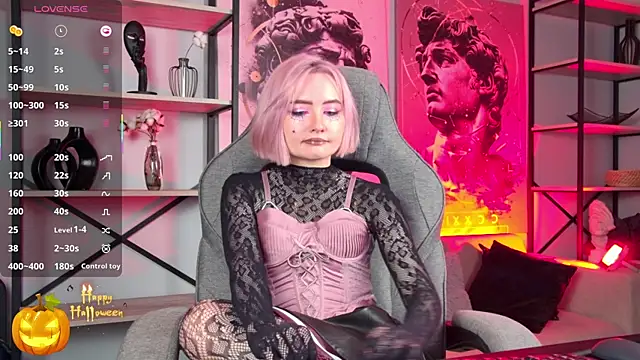 ReiYosimoto online show from November 2025 01:57:02 PM