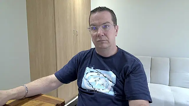 BrettJ81 online show from January 2026 12:55:01 PM