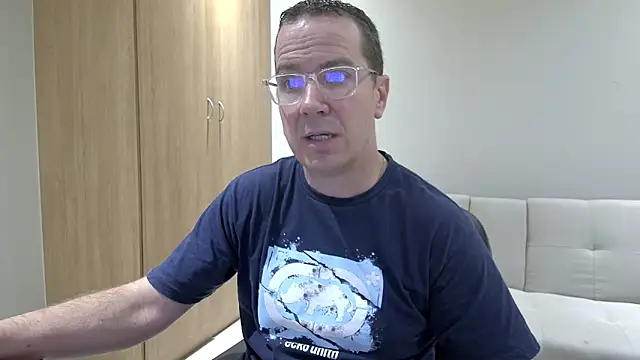 BrettJ81 online show from April 2026 04:46:02 PM