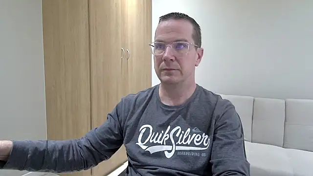 BrettJ81 online show from June 2026 02:28:01 PM