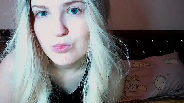 Snapshot of Sara4uu chatting on September 2025 10:10:01 PM Sara4uu online show from September 2025 10:10:01 PM