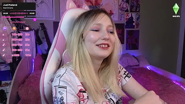 Evie Ro online show from December 2024 08:01:02 PM