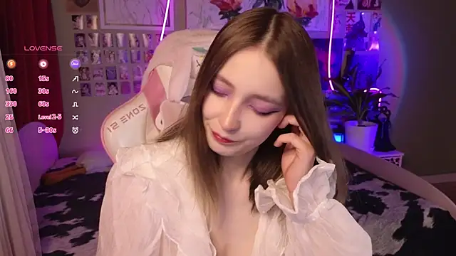 Evie Ro online show from May 2026 01:32:02 AM