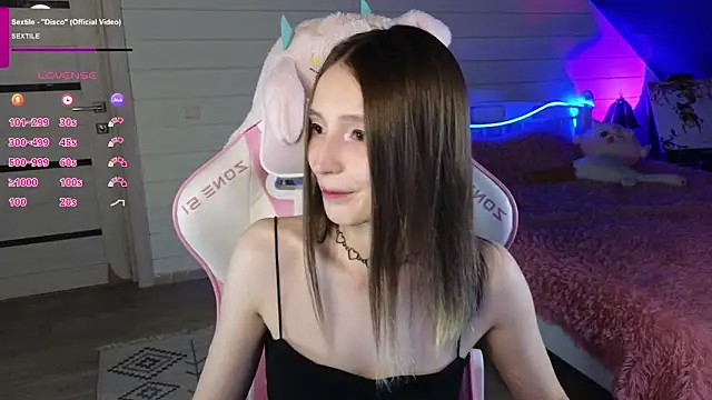 Evie Ro online show from June 2026 09:37:01 PM