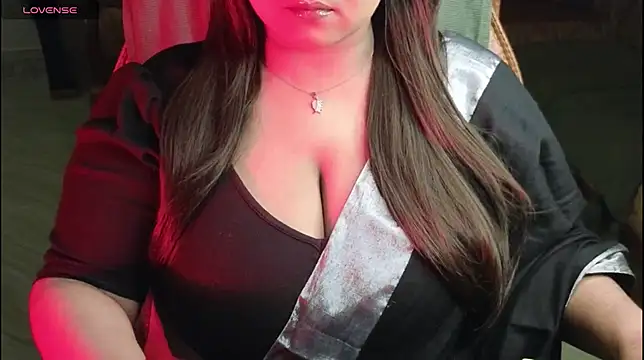 Juicy Bengali Girl online show from September 2025 06:57:01 PM