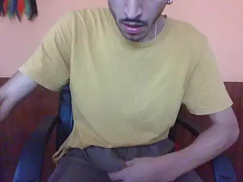 Snapshot of MisterMister45 chatting on July 2026 08:02:01 PM MisterMister45 online show from July 2026 08:02:01 PM