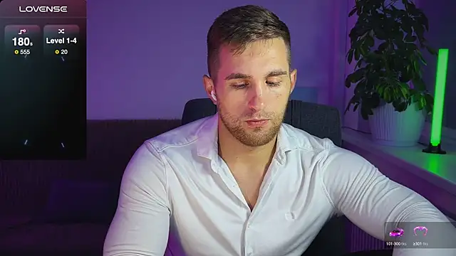 Sweeet  boy online show from October 2025 09:02:01 PM