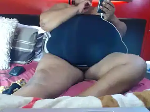 Snapshot of CandyBoobsXx chatting on December 2024 12:23:02 PM CandyBoobsXx online show from December 2024 12:23:02 PM