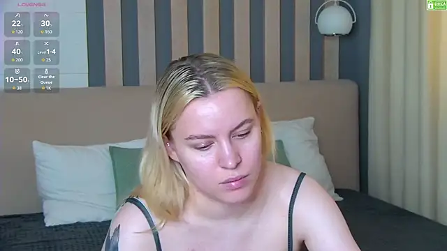 Snapshot of AmaliaBell chatting on July 2026 01:07:02 PM AmaliaBell online show from July 2026 01:07:02 PM