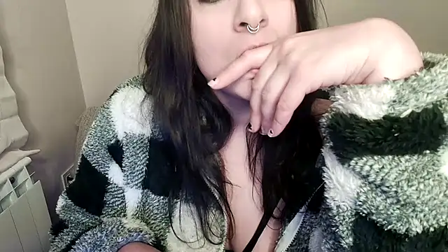 Lustylia online show from January 2026 06:32:02 PM