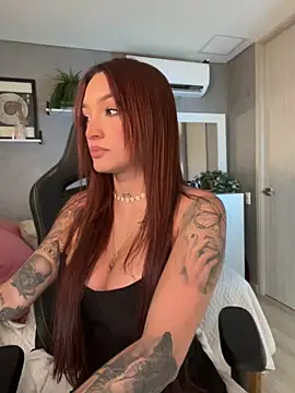 DaniDusan  online show from April 2026 05:08:02 PM