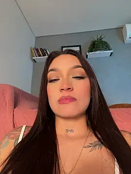 DaniDusan  online show from April 2026 07:16:01 PM