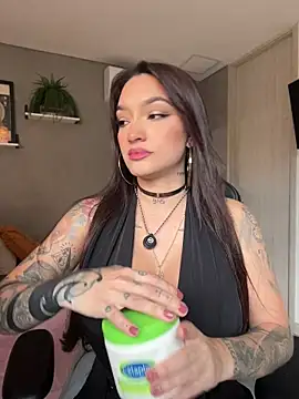 Snapshot of DaniDusan_ chatting on April 2026 07:53:02 PM DaniDusan online show from April 2026 07:53:02 PM