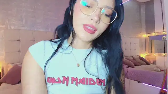 Snapshot of Baby_Venuss chatting on March 2025 10:06:02 AM Baby Venuss online show from March 2025 10:06:02 AM