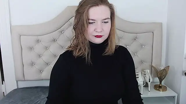 Snapshot of LaraDream chatting on December 2024 12:09:01 AM LaraDream online show from December 2024 12:09:01 AM