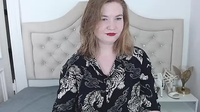 Snapshot of LaraDream chatting on December 2024 05:03:01 PM LaraDream online show from December 2024 05:03:01 PM