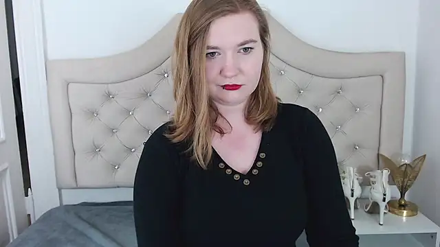 Snapshot of LaraDream chatting on January 2025 10:04:02 PM LaraDream online show from January 2025 10:04:02 PM