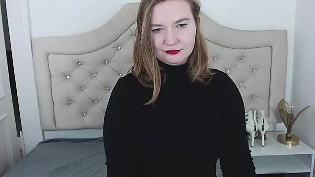 Snapshot of LaraDream chatting on January 2025 02:58:01 AM LaraDream online show from January 2025 02:58:01 AM