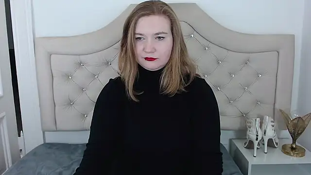 Snapshot of LaraDream chatting on January 2025 09:50:01 PM LaraDream online show from January 2025 09:50:01 PM