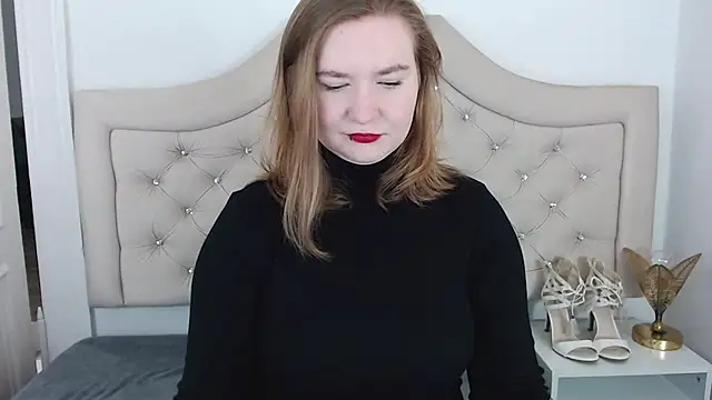 Snapshot of LaraDream chatting on February 2025 10:09:02 AM LaraDream online show from February 2025 10:09:02 AM