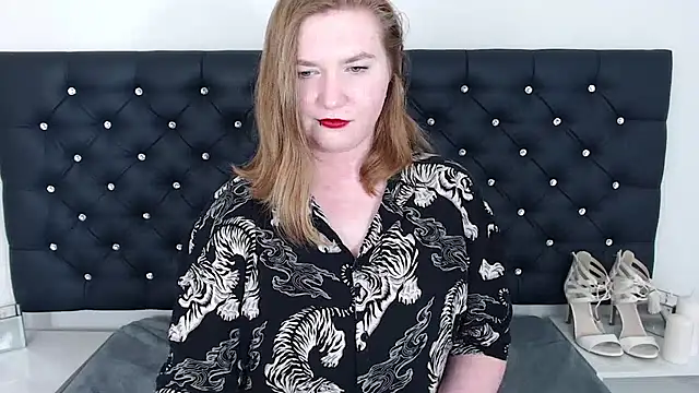 Snapshot of LaraDream chatting on February 2025 01:47:02 AM LaraDream online show from February 2025 01:47:02 AM
