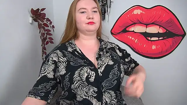 Snapshot of LaraDream chatting on May 2026 03:30:02 PM LaraDream online show from May 2026 03:30:02 PM