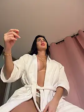 Snapshot of nelumbonucifera chatting on December 2025 02:27:01 AM nelumbonucifera online show from December 2025 02:27:01 AM