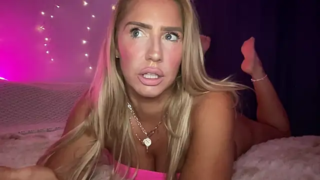 Fitnessbabe69 online show from October 2025 07:31:02 AM