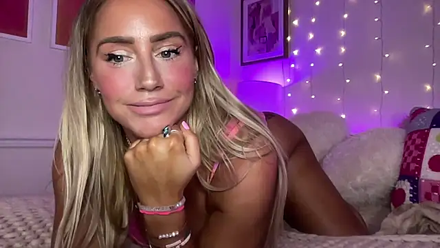 Fitnessbabe69 online show from April 2026 09:15:01 AM