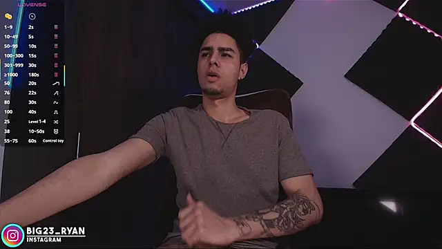 bigryann23 online show from February 2026 04:05:02 AM